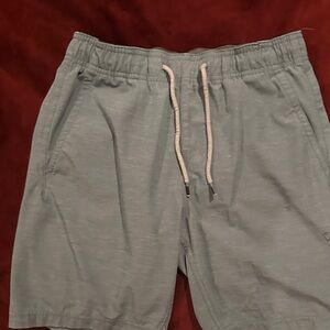 VISSLA boys Athletic Shorts in Light Gray